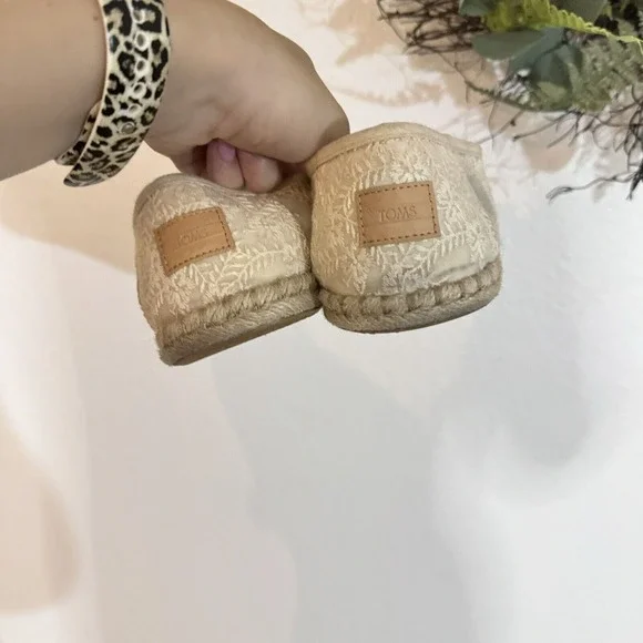 TOMS Alpargata Rope Espadrille Slip On Beige Flats Casual Womens slightly narrow - Picture 3 of 9